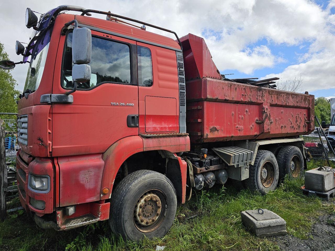 MAN TGA 26.480 6x4 Manual Full Steel - شاحنة قلاب: صورة 1 MAN TGA 26.480 6x4 Manual Full Steel - شاحنة قلاب: صورة 1