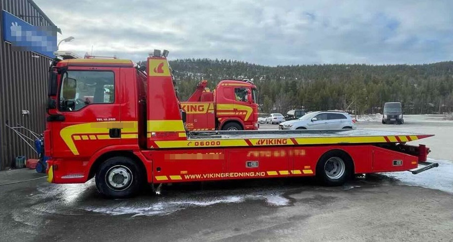 MAN TGL 12.250 4x2 Manual Nordic Edition 2x Winch Brille - شاحنة سحب: صورة 2 MAN TGL 12.250 4x2 Manual Nordic Edition 2x Winch Brille - شاحنة سحب: صورة 2