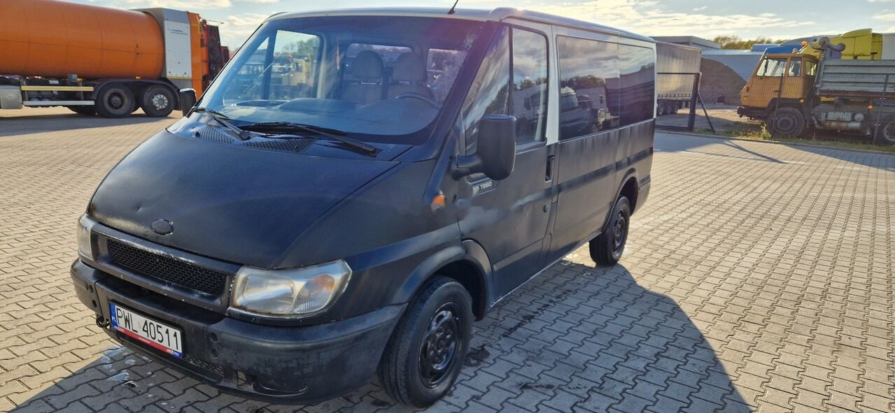 حافلة صغيرة, ميكروباص Ford Transit 2.0: صورة 1