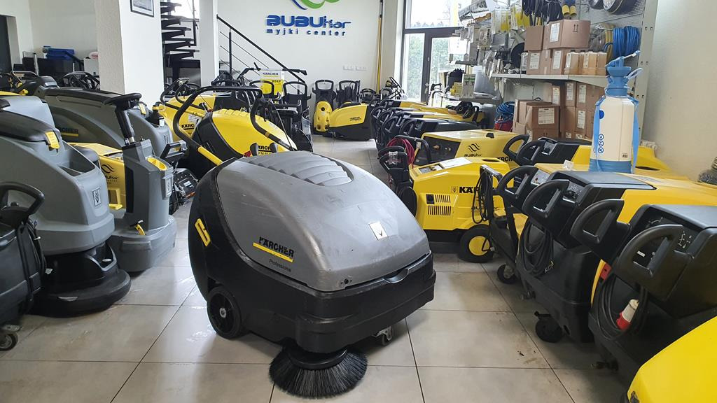 KÄRCHER KM 85/50 W Bp Accu - كناسة المناطق الصناعية: صورة 2 KÄRCHER KM 85/50 W Bp Accu - كناسة المناطق الصناعية: صورة 2