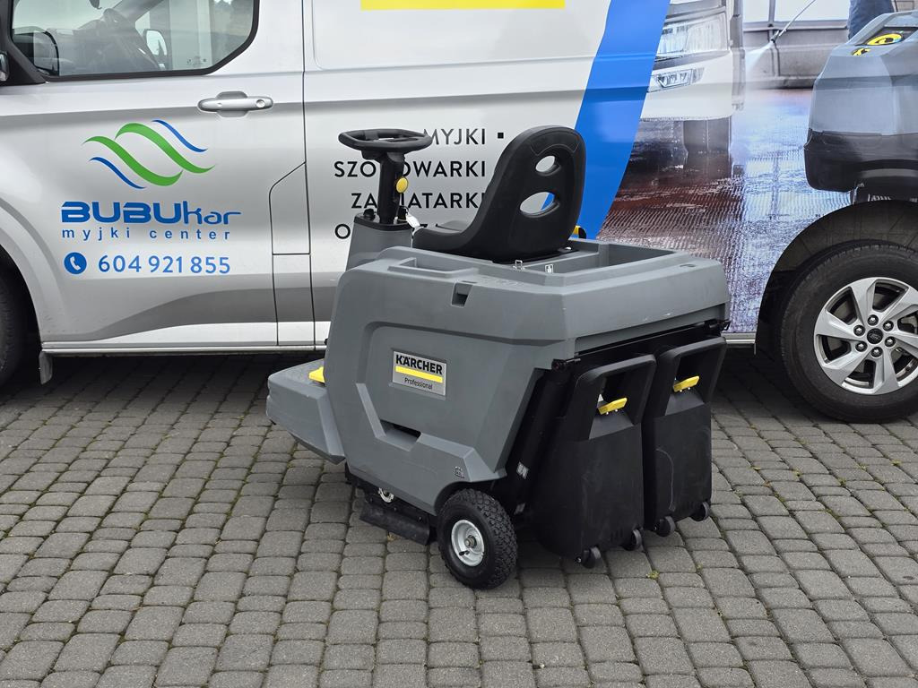 KÄRCHER Zamiatarka KARCHER KM 85/50 R Bp Pack 2019 R 91 HOURS - كناسة المناطق الصناعية: صورة 5 KÄRCHER Zamiatarka KARCHER KM 85/50 R Bp Pack 2019 R 91 HOURS - كناسة المناطق الصناعية: صورة 5
