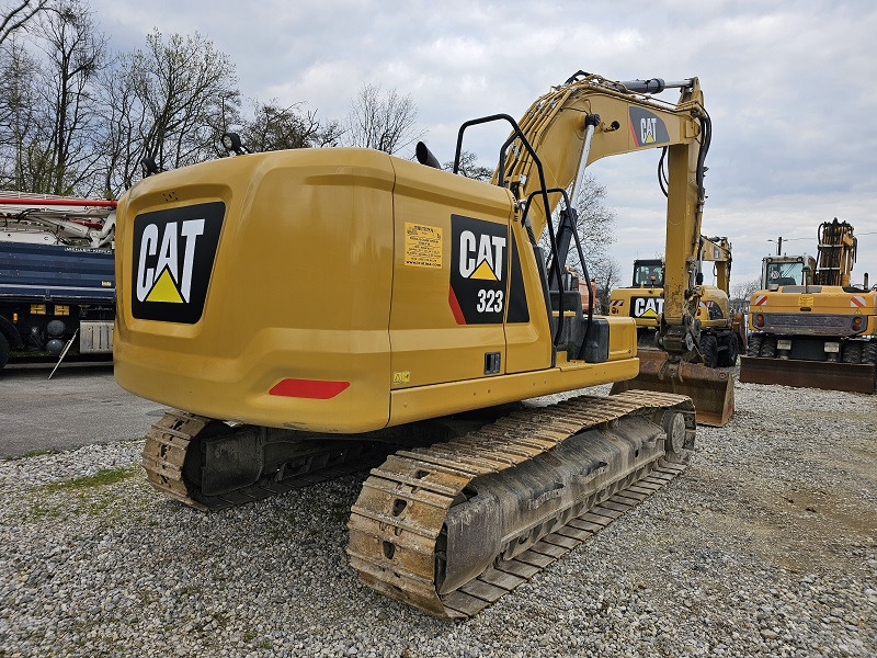 CATERPILLAR 323-07B - حفار زحاف: صورة 4 CATERPILLAR 323-07B - حفار زحاف: صورة 4