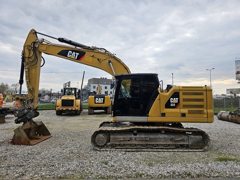 CATERPILLAR 323-07B - حفار زحاف: صورة 2 CATERPILLAR 323-07B - حفار زحاف: صورة 2