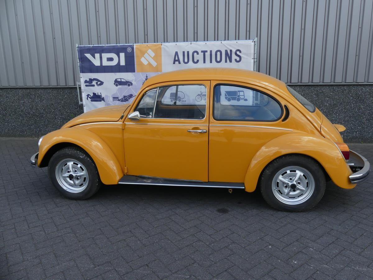 Volkswagen Käfer 111011 - سيارة: صورة 3 Volkswagen Käfer 111011 - سيارة: صورة 3