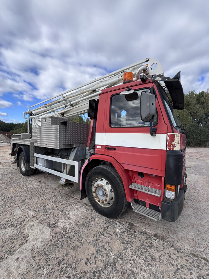 SCANIA - سيارة إطفاء: صورة 3 SCANIA - سيارة إطفاء: صورة 3