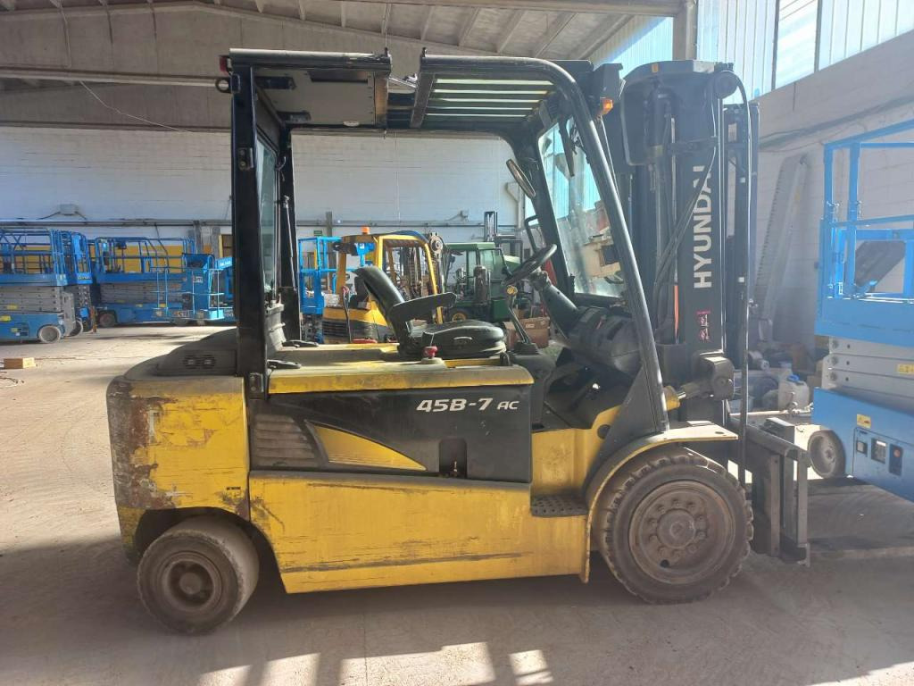 Hyundai 45B-7 ac - رافعة شوكية كهربائية: صورة 4 Hyundai 45B-7 ac - رافعة شوكية كهربائية: صورة 4
