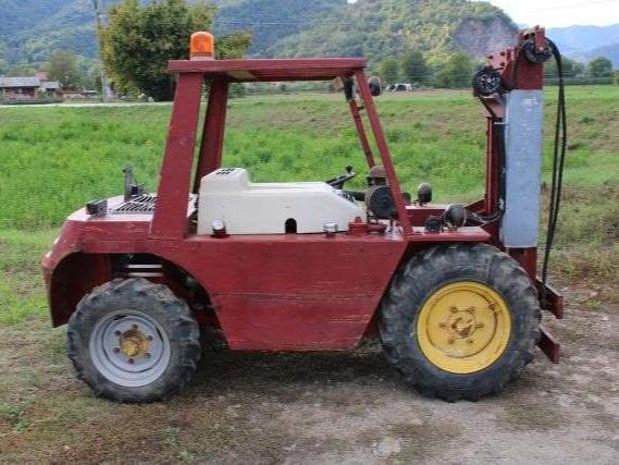 Manitou MC20P - رافعة شوكية للأرض الوعرة: صورة 3 Manitou MC20P - رافعة شوكية للأرض الوعرة: صورة 3