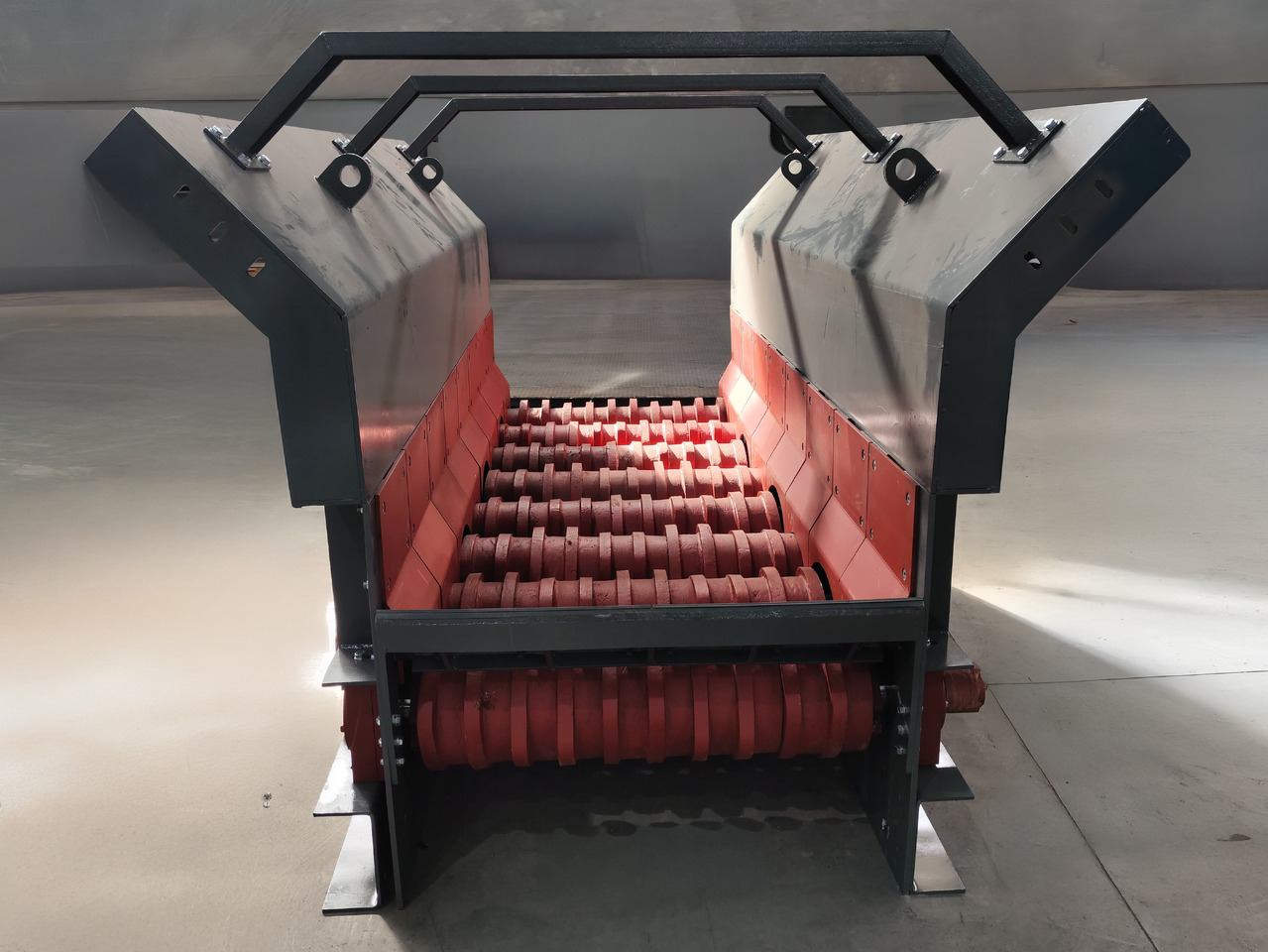 CONSTMACH High-Performance Wobbler Feeder for Continuous Material Flow | Industrial-Grade Feeder System - آلة التعدين: صورة 3 CONSTMACH High-Performance Wobbler Feeder for Continuous Material Flow | Industrial-Grade Feeder System - آلة التعدين: صورة 3
