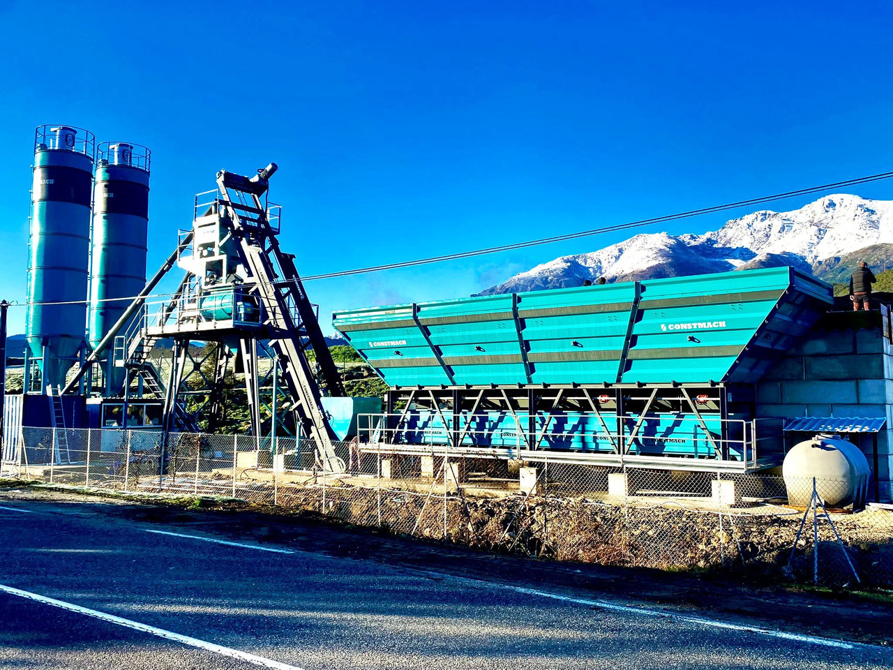 Constmach 100 m³/h Compact Concrete Batching Plant - مصنع الخرسانة: صورة 1 Constmach 100 m³/h Compact Concrete Batching Plant - مصنع الخرسانة: صورة 1