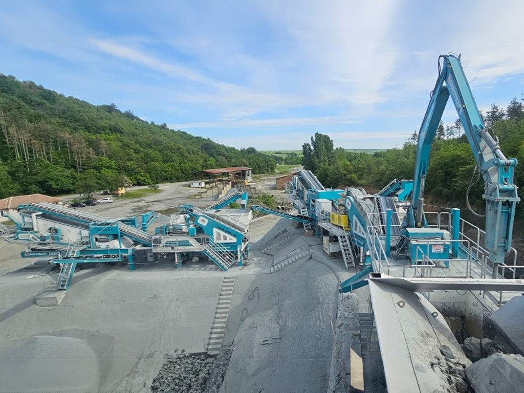 Constmach Mobile Impact Crushing Station With A Production Capacity Of 300 Tons - كسارة متحركه: صورة 1 Constmach Mobile Impact Crushing Station With A Production Capacity Of 300 Tons - كسارة متحركه: صورة 1