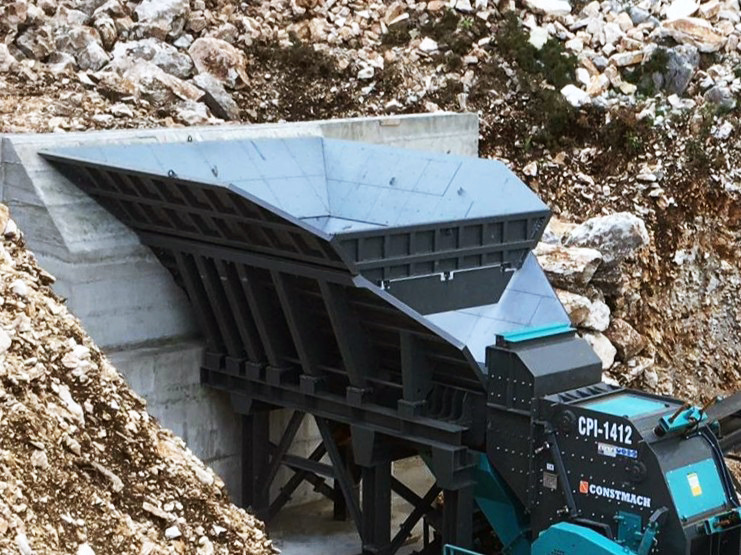 Constmach Vibrationsförderer mit Kapazitäten von 80 bis 500 Tonnen - آلة التعدين: صورة 2 Constmach Vibrationsförderer mit Kapazitäten von 80 bis 500 Tonnen - آلة التعدين: صورة 2