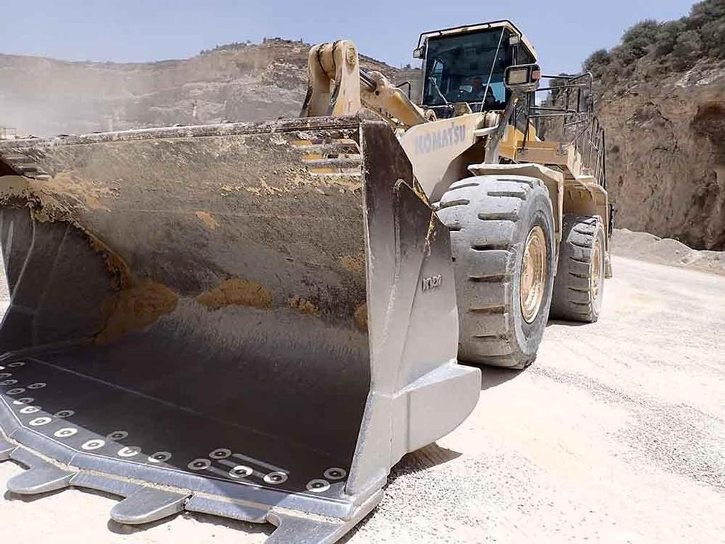 Komatsu WA600-8EO  - اللودر بعجل: صورة 2 Komatsu WA600-8EO  - اللودر بعجل: صورة 2