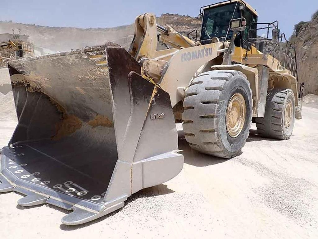 Komatsu WA600-8EO  - اللودر بعجل: صورة 1 Komatsu WA600-8EO  - اللودر بعجل: صورة 1