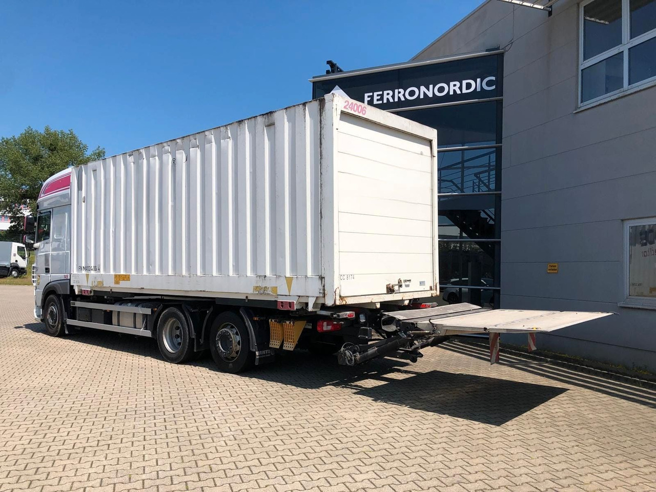 DAF XF450 SSC Lenk/Lift*LBW*AHK*Standklima - شاحنة مقفلة: صورة 4 DAF XF450 SSC Lenk/Lift*LBW*AHK*Standklima - شاحنة مقفلة: صورة 4