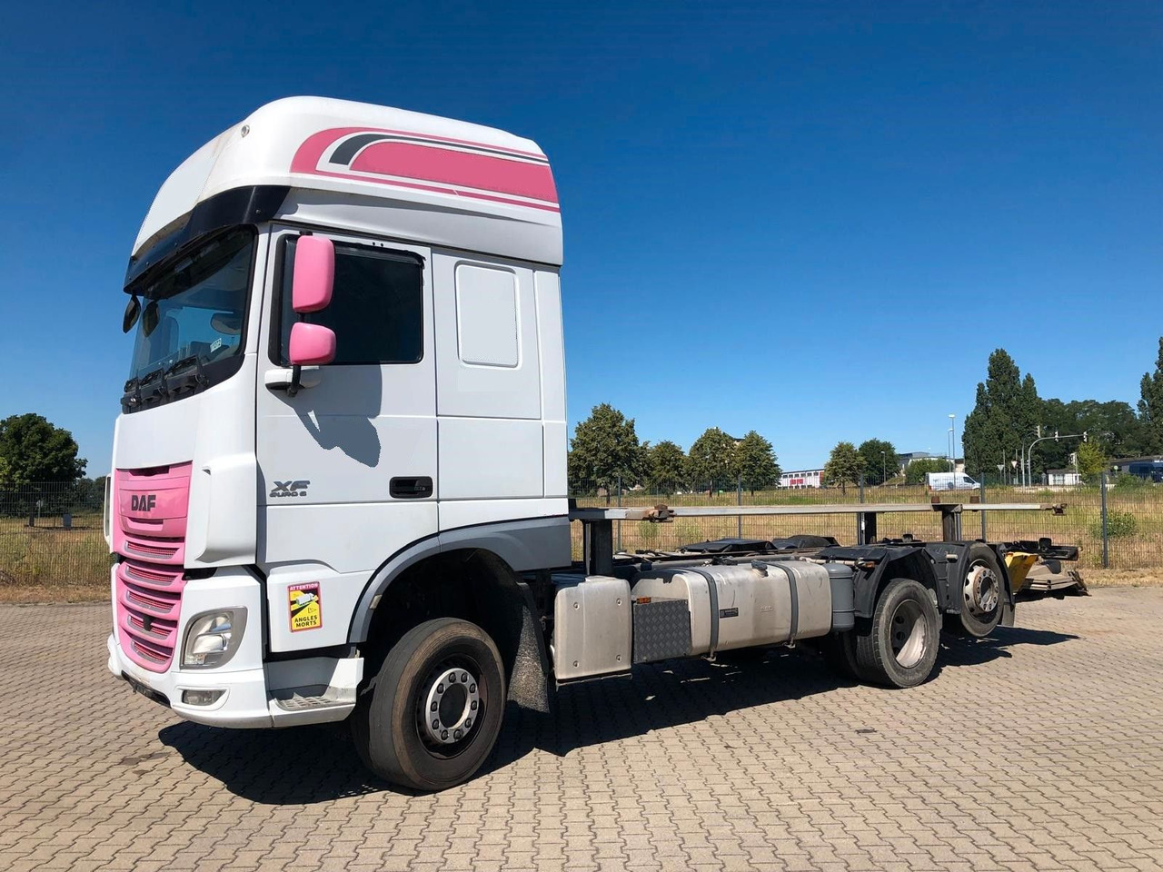 DAF XF460 SSC Liftachse*LBW*AHK*Standkl*Mega - شاحنات الحاويات / جسم علوي قابل للتغيير شاحنة: صورة 2 DAF XF460 SSC Liftachse*LBW*AHK*Standkl*Mega - شاحنات الحاويات / جسم علوي قابل للتغيير شاحنة: صورة 2