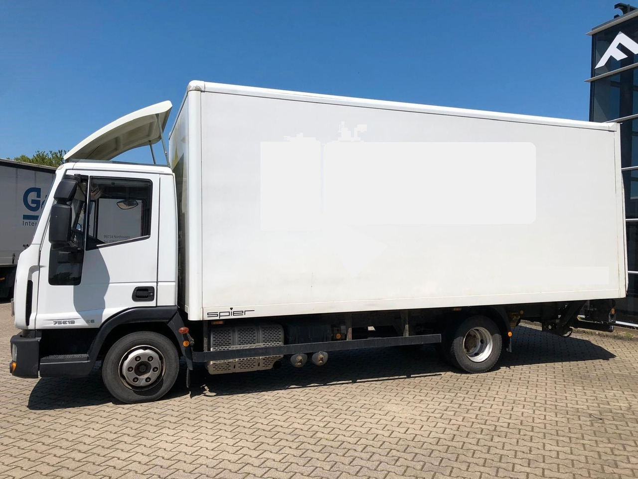 Iveco 75 E 190 Koffer*LBW*Schalter*Blatt/Luft*Klima - شاحنة مغلقة الصندوق: صورة 5 Iveco 75 E 190 Koffer*LBW*Schalter*Blatt/Luft*Klima - شاحنة مغلقة الصندوق: صورة 5