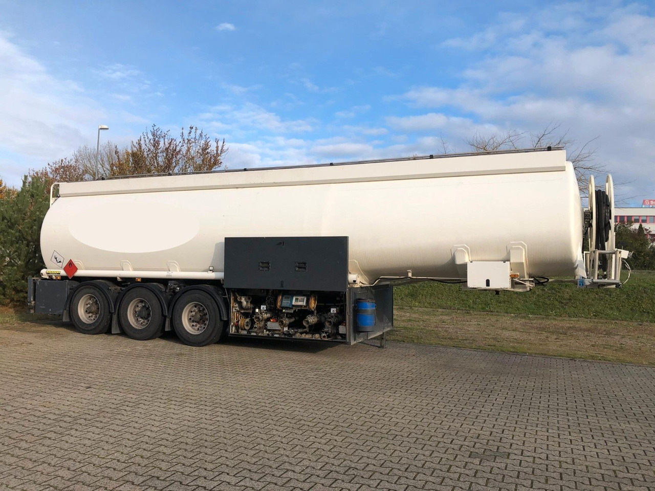 ROHR TAL-A-ZE 4Kammern*ADR*BENZIN*DIESEL*HEIZÖL - نصف مقطورة صهريج: صورة 3 ROHR TAL-A-ZE 4Kammern*ADR*BENZIN*DIESEL*HEIZÖL - نصف مقطورة صهريج: صورة 3