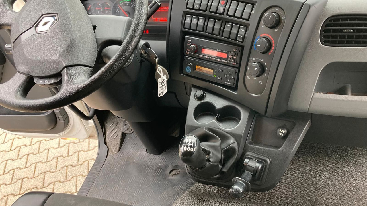 جديدة شاحنة مقفلة Renault D7.5 210 LOW  LBW Schaltgetriebe: صورة 21