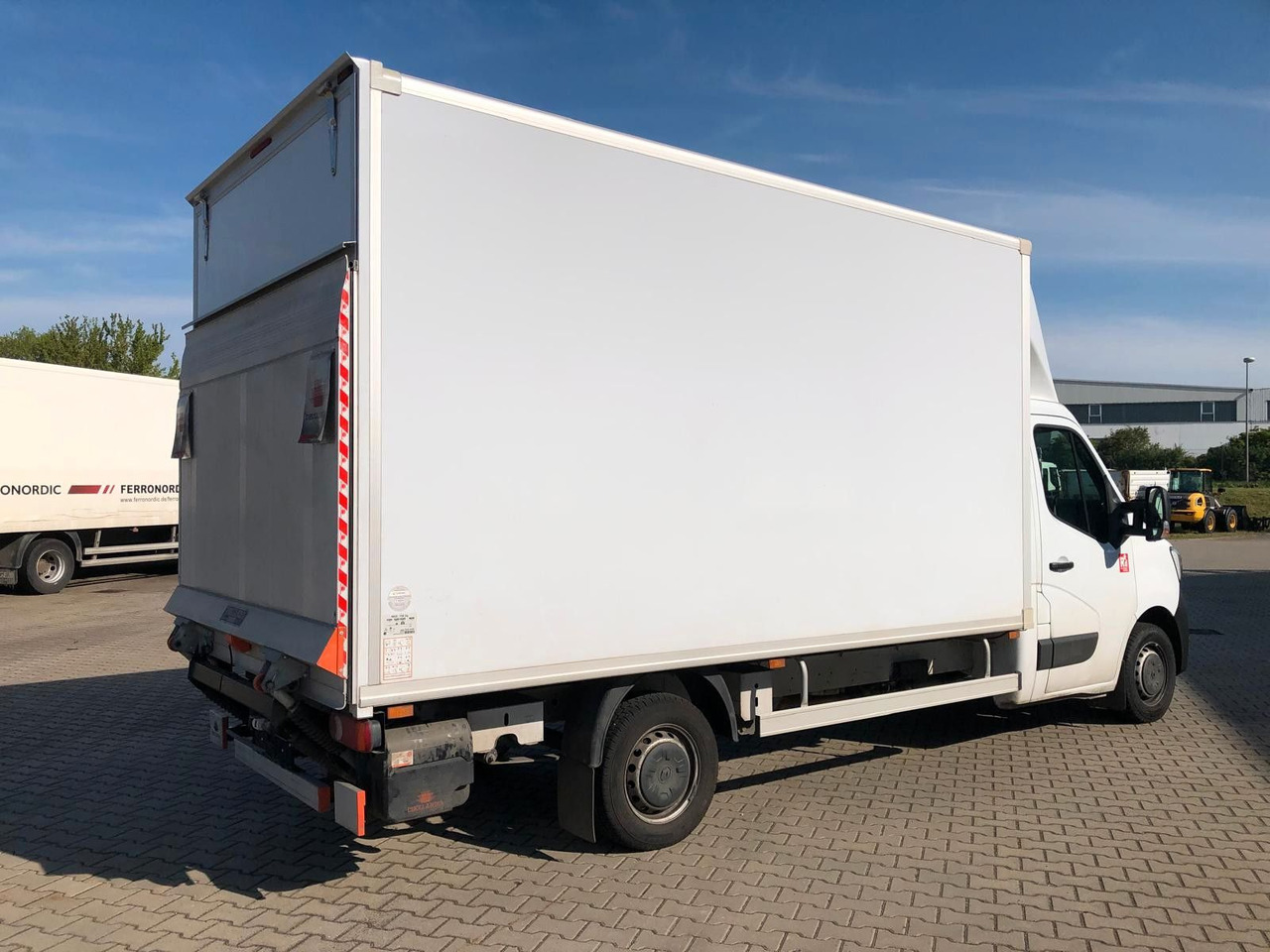 Renault MASTER RED 3.5T*LBW*Klima*4.2m*AUCH MIETE - شاحنة مغلقة الصندوق: صورة 1 Renault MASTER RED 3.5T*LBW*Klima*4.2m*AUCH MIETE - شاحنة مغلقة الصندوق: صورة 1