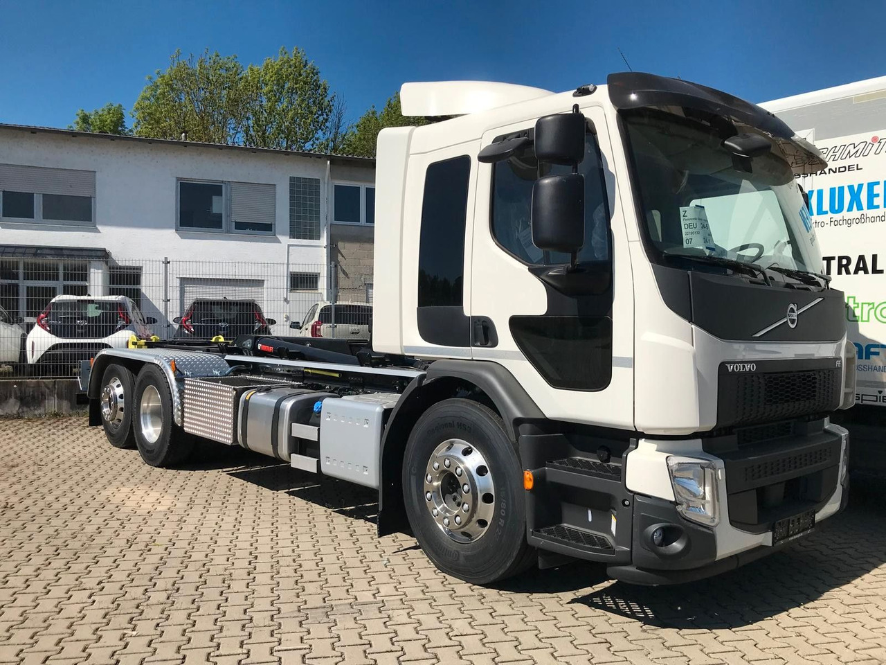 Volvo FE 320 6x2 - شاحنة ذات خطاف: صورة 1 Volvo FE 320 6x2 - شاحنة ذات خطاف: صورة 1
