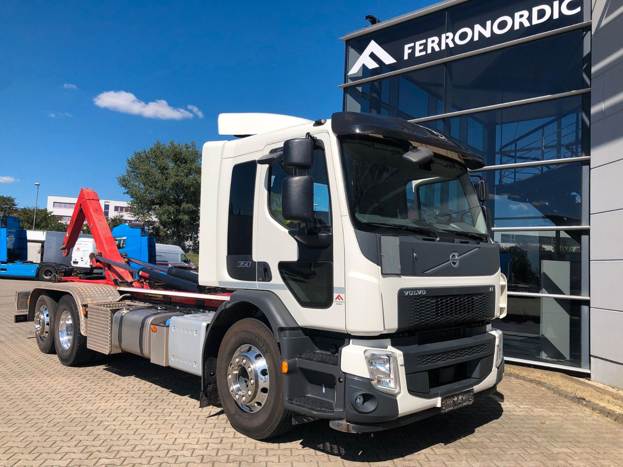 Volvo FE 350 6x2 Lenkachse*Alufelgen*HIAB*AHK*Klima - شاحنة ذات خطاف: صورة 1 Volvo FE 350 6x2 Lenkachse*Alufelgen*HIAB*AHK*Klima - شاحنة ذات خطاف: صورة 1