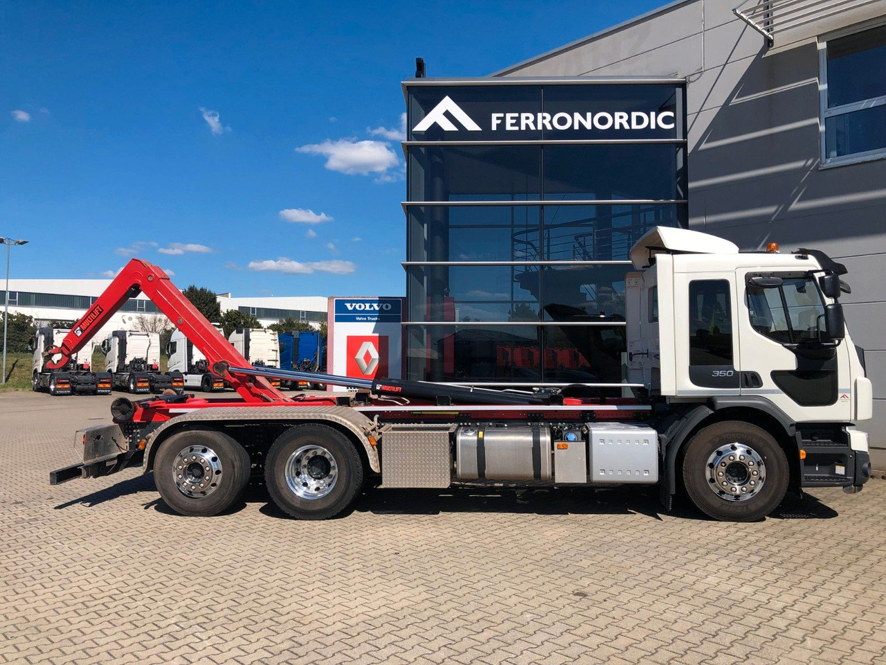 Volvo FE 350 6x2 Lenkachse*Alufelgen*HIAB*AHK*Klima - شاحنة ذات خطاف: صورة 5 Volvo FE 350 6x2 Lenkachse*Alufelgen*HIAB*AHK*Klima - شاحنة ذات خطاف: صورة 5