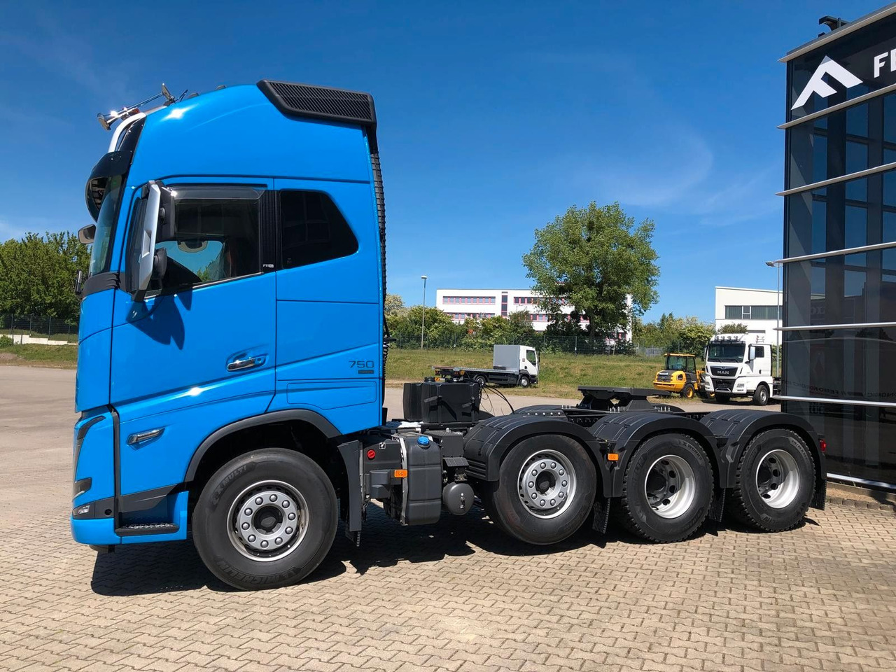 Volvo FH16 750 XL 8x4 Tridem*100T*Kriechgänge*Retarder Volvo FH16 750 XL 8x4 Tridem*100T*Kriechgänge*Retarder - وحدة جر: صورة 2 Volvo FH16 750 XL 8x4 Tridem*100T*Kriechgänge*Retarder Volvo FH16 750 XL 8x4 Tridem*100T*Kriechgänge*Retarder - وحدة جر: صورة 2