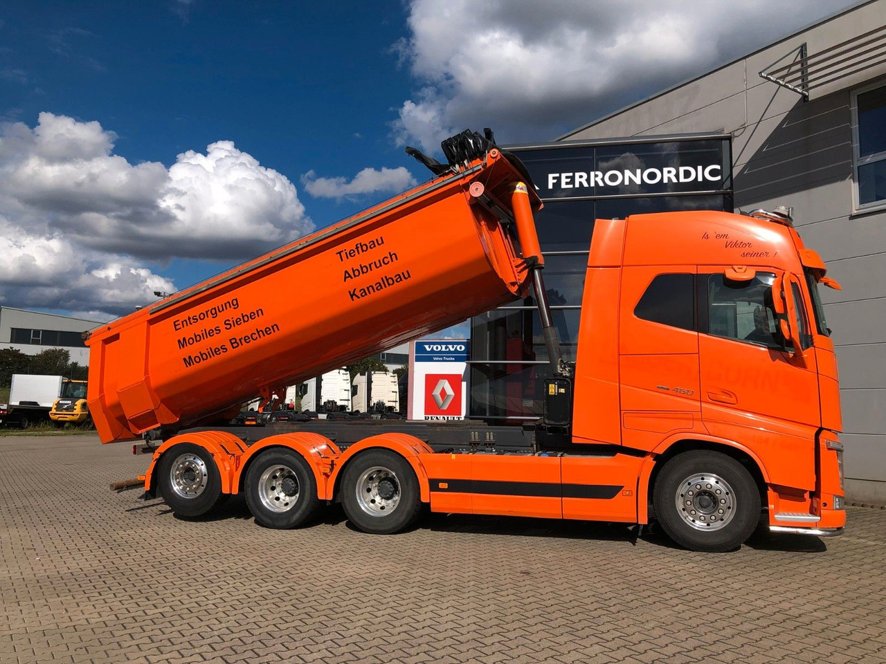 Volvo FH460 8x4 Tridem*Lift+LenkAchse*ALU*AHK*VollLuft - شاحنة قلاب: صورة 1 Volvo FH460 8x4 Tridem*Lift+LenkAchse*ALU*AHK*VollLuft - شاحنة قلاب: صورة 1