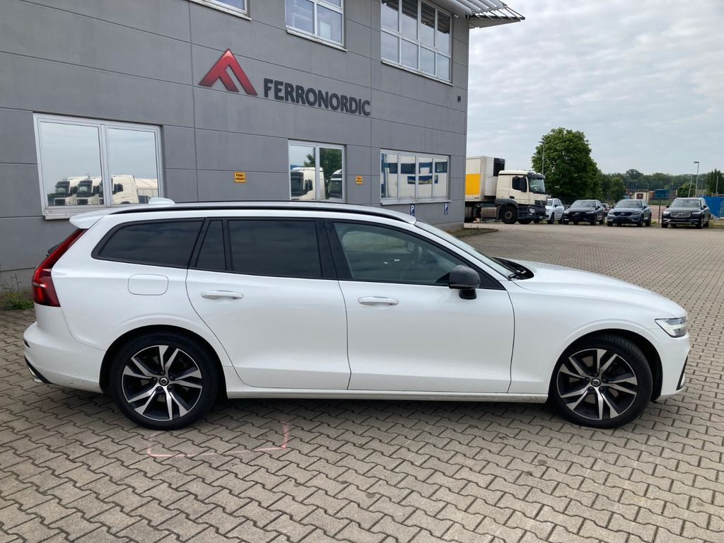 Volvo V60 T6 AWD R-Design Expression Recharge Plug-In Volvo V60 T6 AWD R-Design Expression Recharge Plug-In - سيارة ستيشن: صورة 4 Volvo V60 T6 AWD R-Design Expression Recharge Plug-In Volvo V60 T6 AWD R-Design Expression Recharge Plug-In - سيارة ستيشن: صورة 4