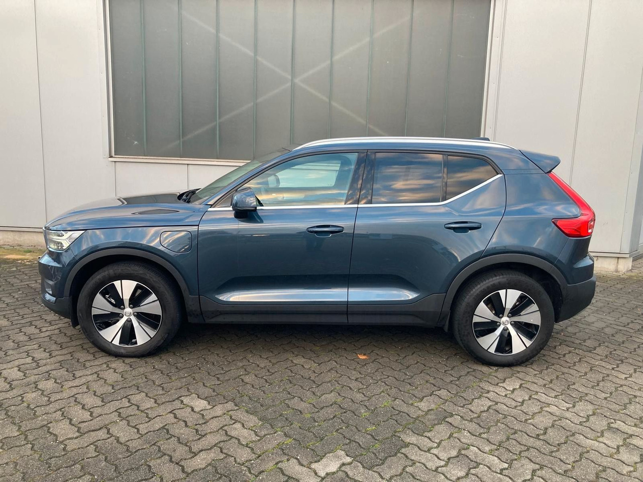 Volvo XC 40 T4 Inscription Expr. Recharge Plug-In Hyb - سيارة دفع رباعي: صورة 3 Volvo XC 40 T4 Inscription Expr. Recharge Plug-In Hyb - سيارة دفع رباعي: صورة 3