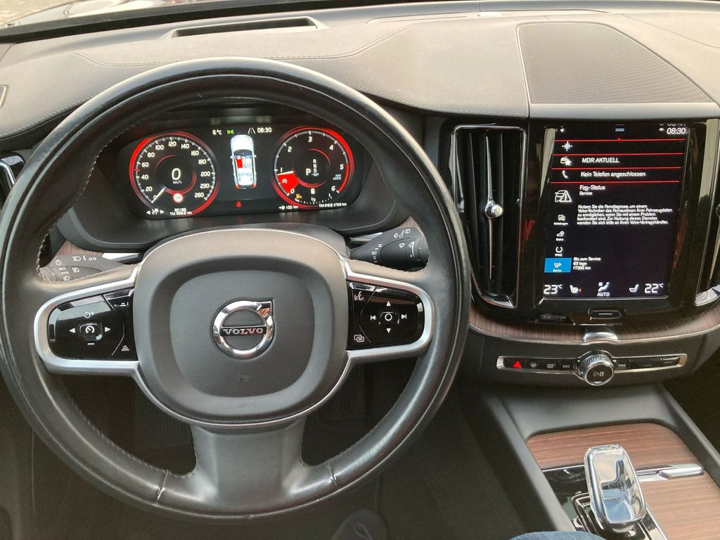 سيارة دفع رباعي Volvo XC 60 B5 Inscription AWD (Diesel): صورة 13