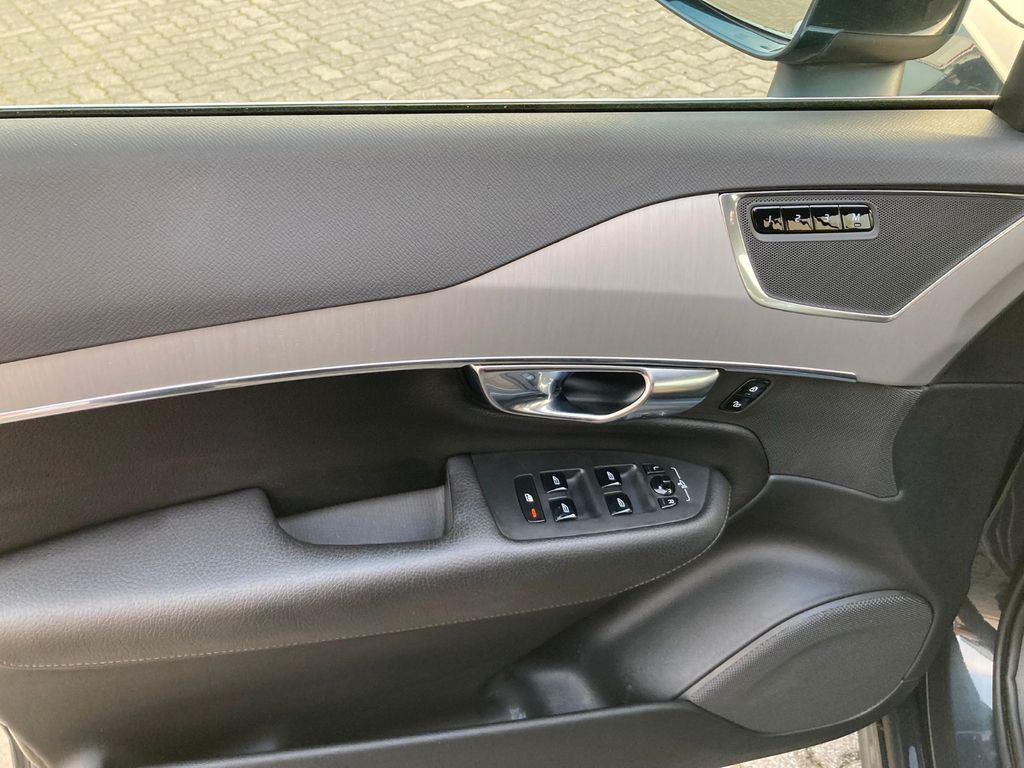 سيارة دفع رباعي Volvo XC 90 T8 7-Sitzer Inscr. Expr. Recharge AWD Volvo XC 90 T8 7-Sitzer Inscr. Expr. Recharge AWD: صورة 17