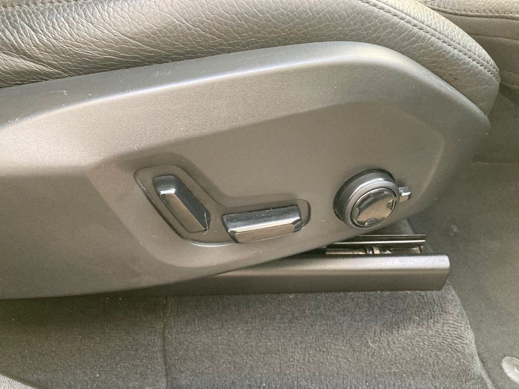 سيارة دفع رباعي Volvo XC 90 T8 7-Sitzer Inscr. Expr. Recharge AWD Volvo XC 90 T8 7-Sitzer Inscr. Expr. Recharge AWD: صورة 20