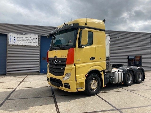 Mercedes-Benz Actros 3351 6x4 - وحدة جر: صورة 1 Mercedes-Benz Actros 3351 6x4 - وحدة جر: صورة 1