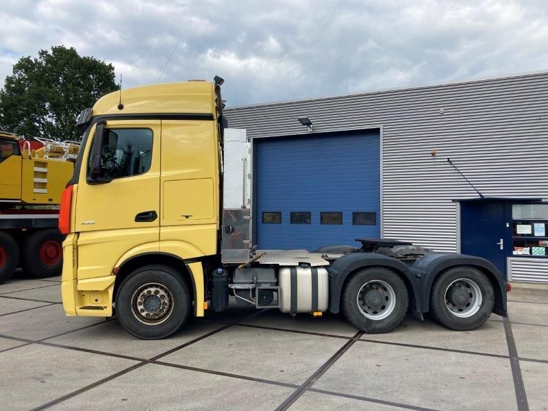Mercedes-Benz Actros 3351 6x4 - وحدة جر: صورة 4 Mercedes-Benz Actros 3351 6x4 - وحدة جر: صورة 4