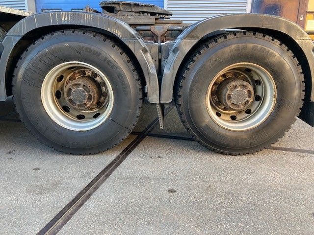 Volvo FH 16.750 8x4/4 - وحدة جر: صورة 4 Volvo FH 16.750 8x4/4 - وحدة جر: صورة 4