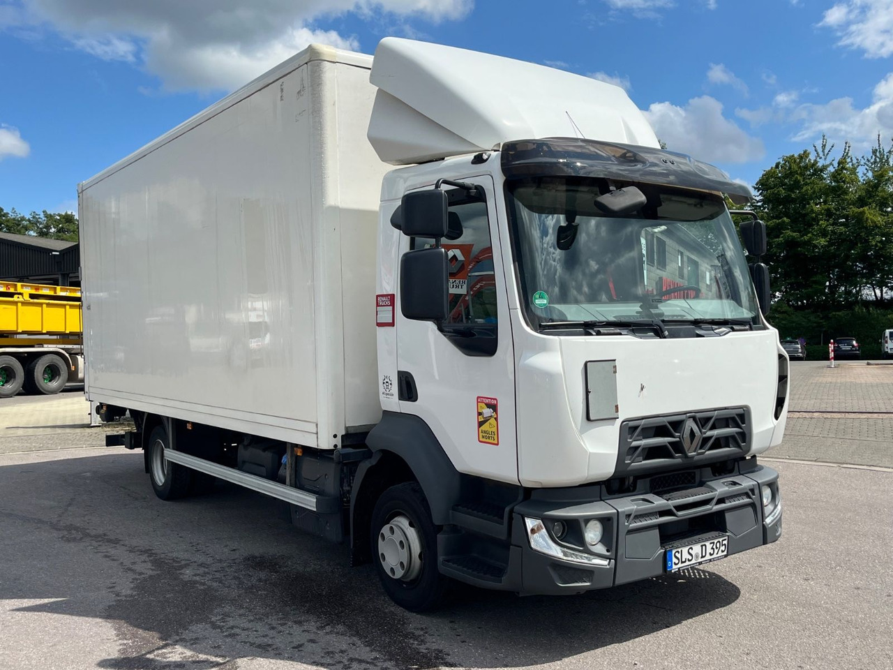 Renault D7.5 210 Kofferaufbau mit LBW - شاحنة مغلقة الصندوق: صورة 3 Renault D7.5 210 Kofferaufbau mit LBW - شاحنة مغلقة الصندوق: صورة 3