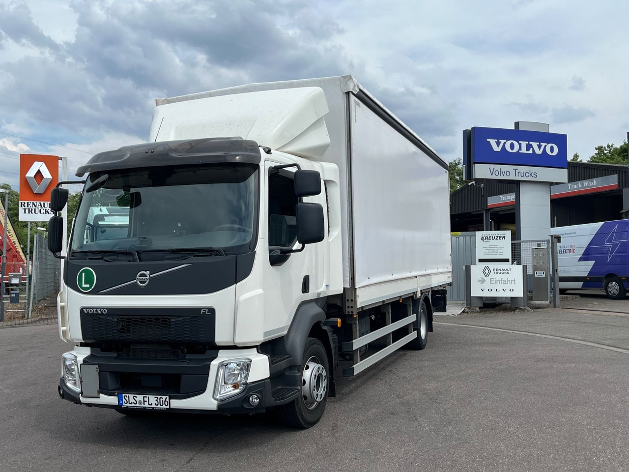 Volvo FL 14.245 Junghanns Schiebeplane LBW - شاحنة ستارة: صورة 1 Volvo FL 14.245 Junghanns Schiebeplane LBW - شاحنة ستارة: صورة 1