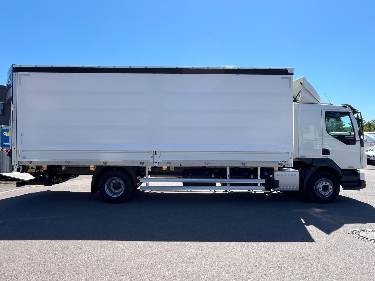 Volvo FL 16.280 Junge Schiebeplane - شاحنة ستارة: صورة 4 Volvo FL 16.280 Junge Schiebeplane - شاحنة ستارة: صورة 4