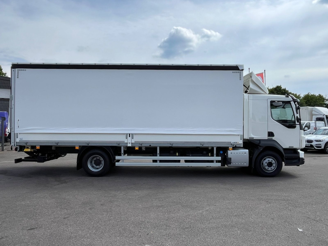 Volvo FL16.280 Junge Schiebeplane - شاحنة ستارة: صورة 4 Volvo FL16.280 Junge Schiebeplane - شاحنة ستارة: صورة 4