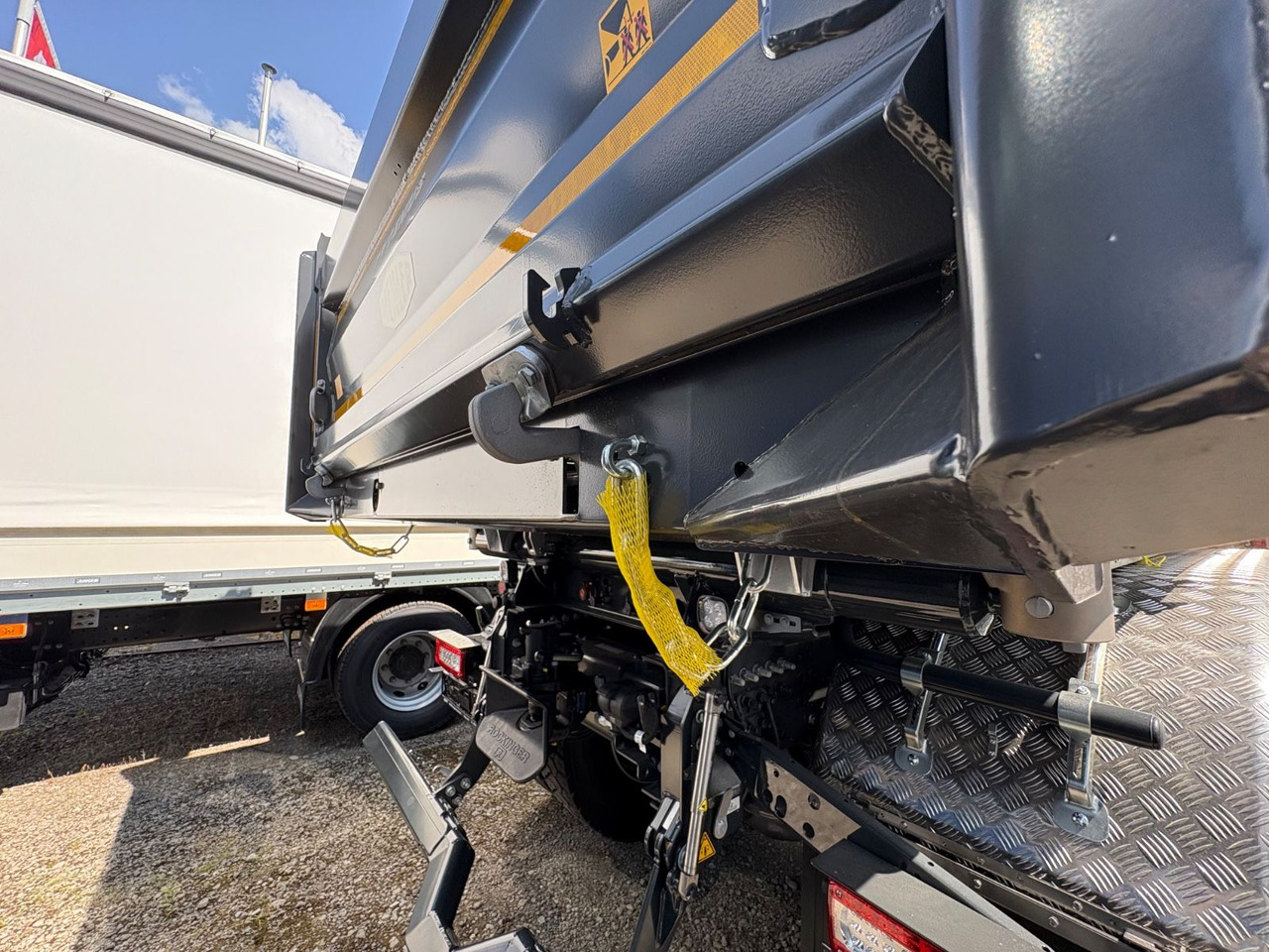 شاحنة قلاب Volvo FMX 500 6x4 BB Retarder Meiller Trigenius D316: صورة 18 شاحنة قلاب Volvo FMX 500 6x4 BB Retarder Meiller Trigenius D316: صورة 18