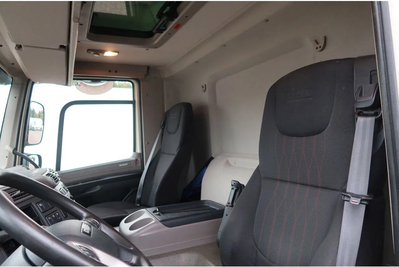 DAF CF 290 Bakwagen+Klep Dhollandia 1500 kg - شاحنة مقفلة: صورة 5 DAF CF 290 Bakwagen+Klep Dhollandia 1500 kg - شاحنة مقفلة: صورة 5