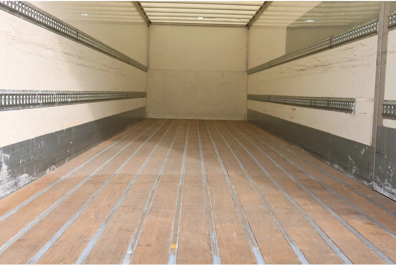 DAF CF 290 FA Bak + klep Dhollandia 2000 KG - شاحنة مقفلة: صورة 3 DAF CF 290 FA Bak + klep Dhollandia 2000 KG - شاحنة مقفلة: صورة 3