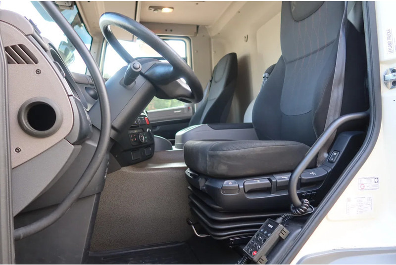 DAF CF 290 FA Bak + klep Dhollandia 2000 KG - شاحنة مقفلة: صورة 4 DAF CF 290 FA Bak + klep Dhollandia 2000 KG - شاحنة مقفلة: صورة 4