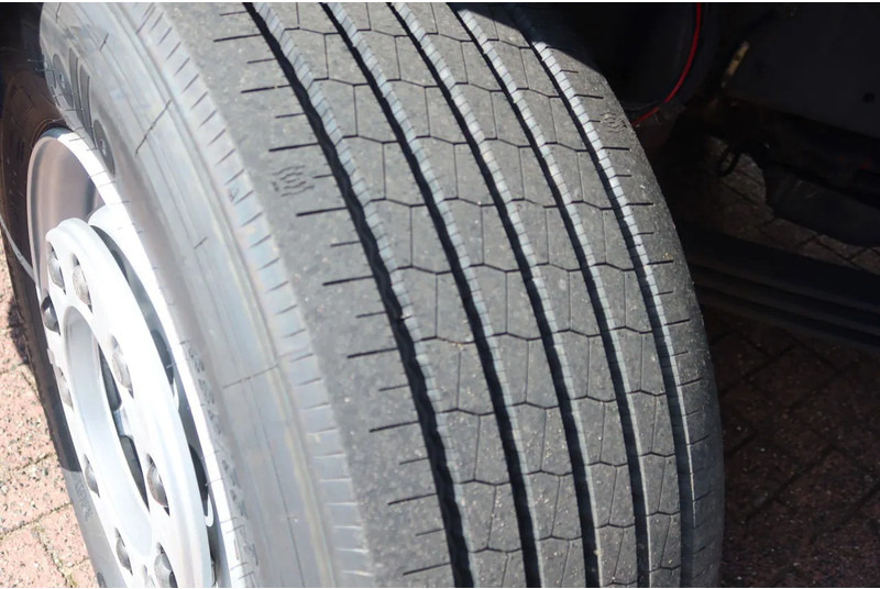 شاحنة مقفلة DAF CF 340 FAN 6X2 Bakwagen + Klep 2500 KG: صورة 16 شاحنة مقفلة DAF CF 340 FAN 6X2 Bakwagen + Klep 2500 KG: صورة 16