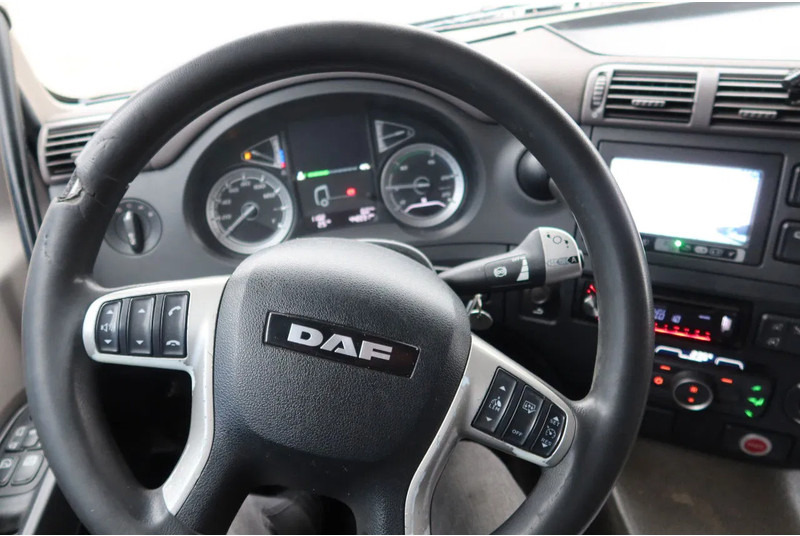 DAF CF 410 Bakwagen + trailer 2x Dhollandia 2000 KG klep - شاحنة مقفلة: صورة 5 DAF CF 410 Bakwagen + trailer 2x Dhollandia 2000 KG klep - شاحنة مقفلة: صورة 5