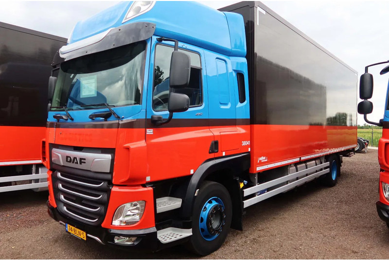 DAF CF 410 CF 410 - شاحنة مقفلة: صورة 2 DAF CF 410 CF 410 - شاحنة مقفلة: صورة 2