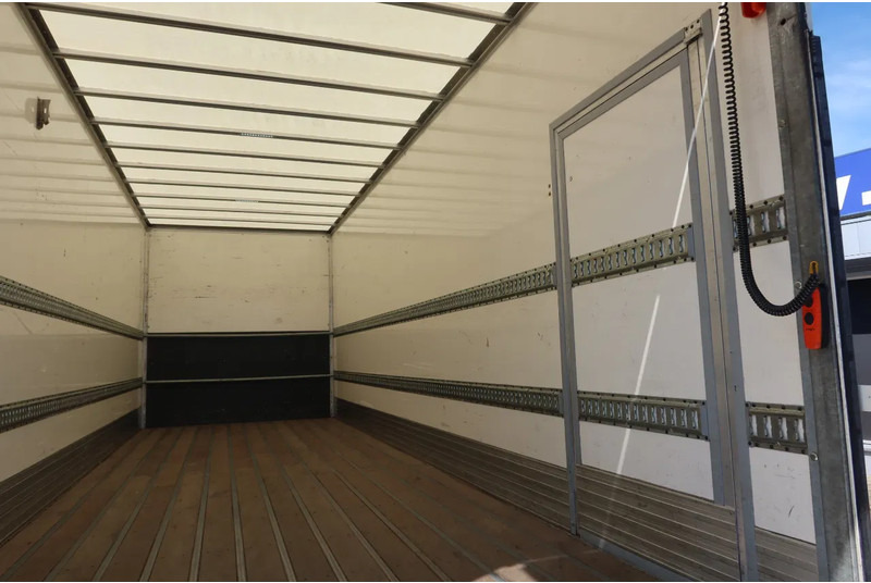DAF LF 210 Bakwagen + DHollandia 2000 kg - شاحنة مقفلة: صورة 4 DAF LF 210 Bakwagen + DHollandia 2000 kg - شاحنة مقفلة: صورة 4