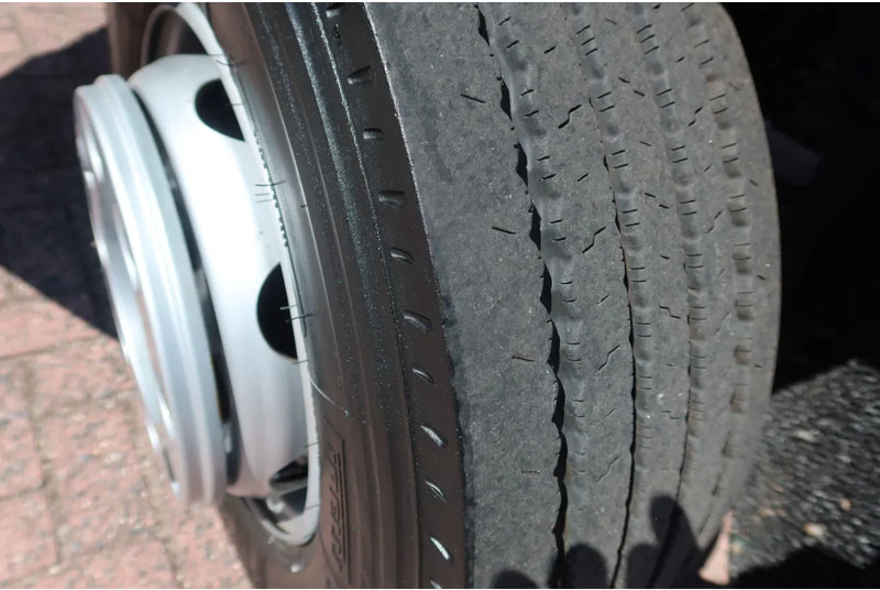 DAF LF 230 Bak+Klep Dhollandia 1500 kg Euro 6 - شاحنة مقفلة: صورة 4 DAF LF 230 Bak+Klep Dhollandia 1500 kg Euro 6 - شاحنة مقفلة: صورة 4