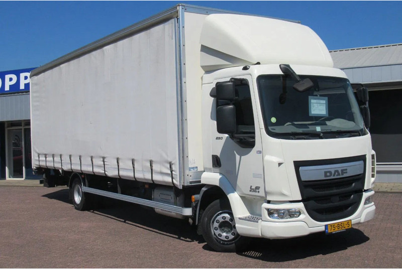 DAF LF 250 250 bak + klep + schuifzeil E6 - شاحنة ستارة: صورة 2 DAF LF 250 250 bak + klep + schuifzeil E6 - شاحنة ستارة: صورة 2